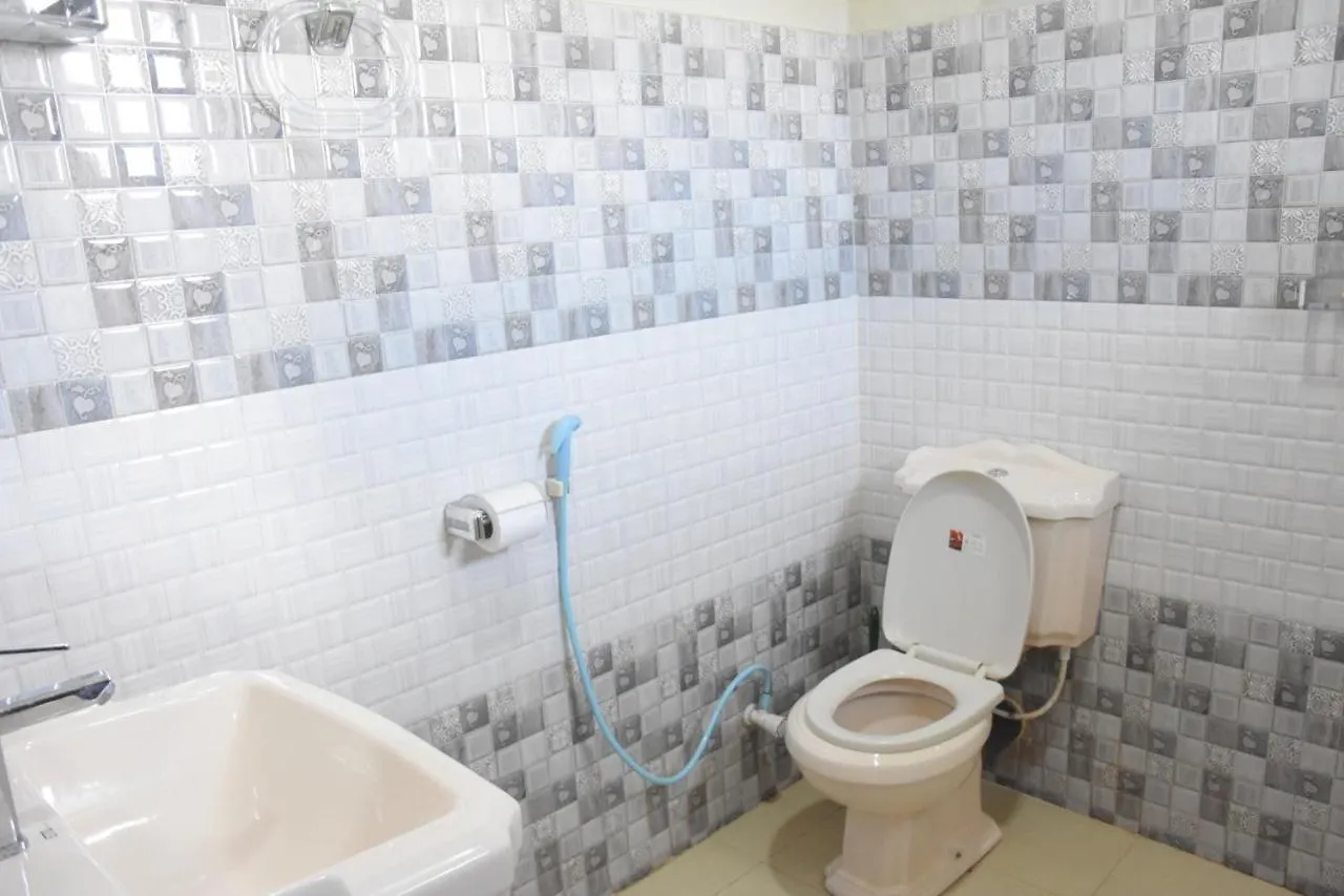 Pedro Resort & Bungalow Νουβάρα Ελίγια Πανσιόν